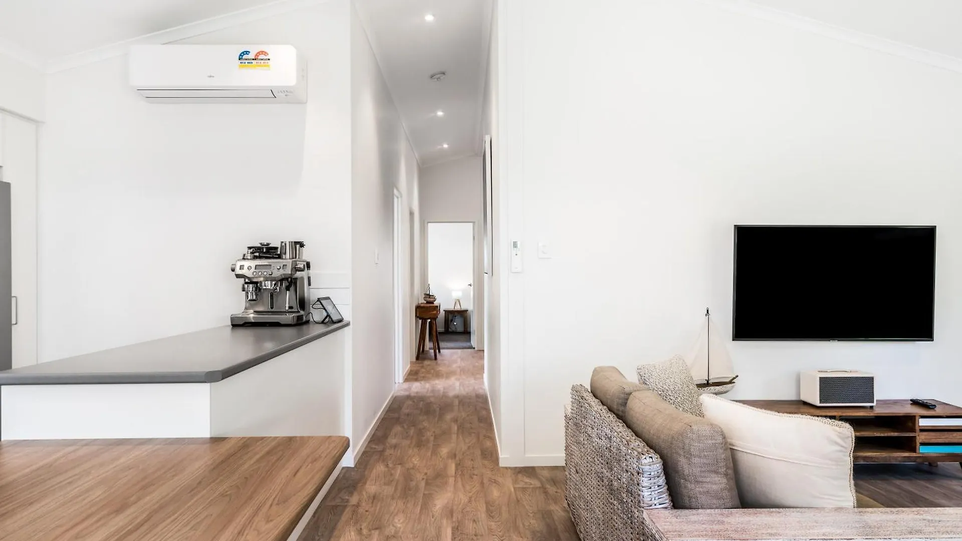 Holiday home Harveys Beach House Byron Bay