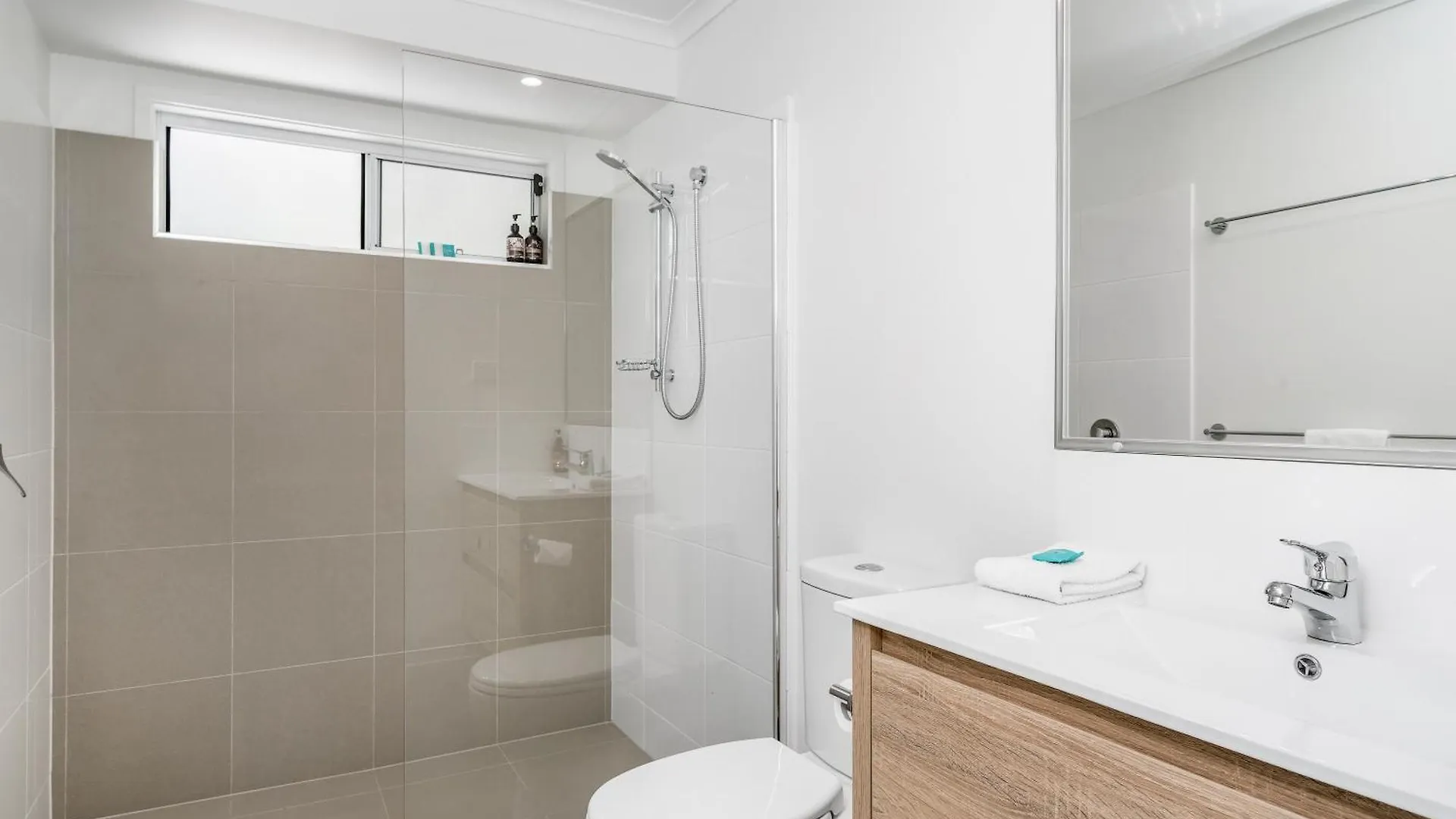 Harveys Beach House Byron Bay